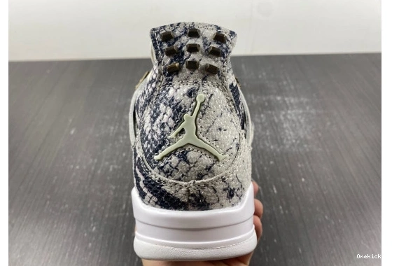 417  819139-030 Jordan  Retro 4 819139-030 GoAnywhere Snakeskin  0524